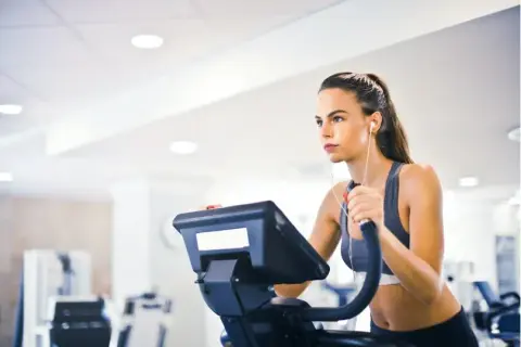 Ile kalorii spala cardio? Sprawdź swój trening!